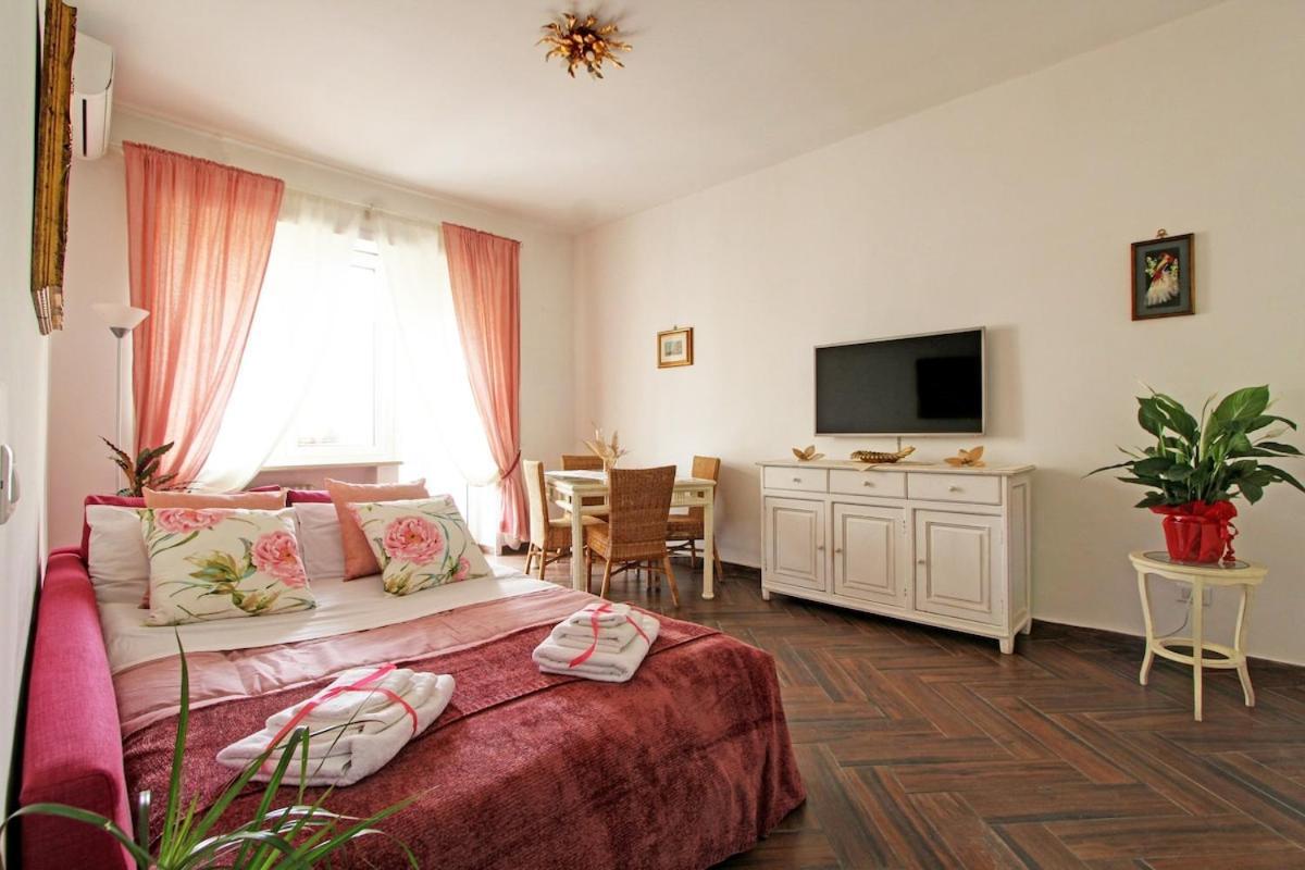 A Casa Di Chloe - Ponte Milvio Apartment *